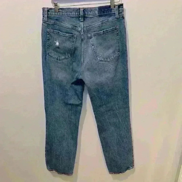 Abercrombie & Fitch The 90s Straight Ultra Rise Women’s Size 12 Short - Picture 3 of 13